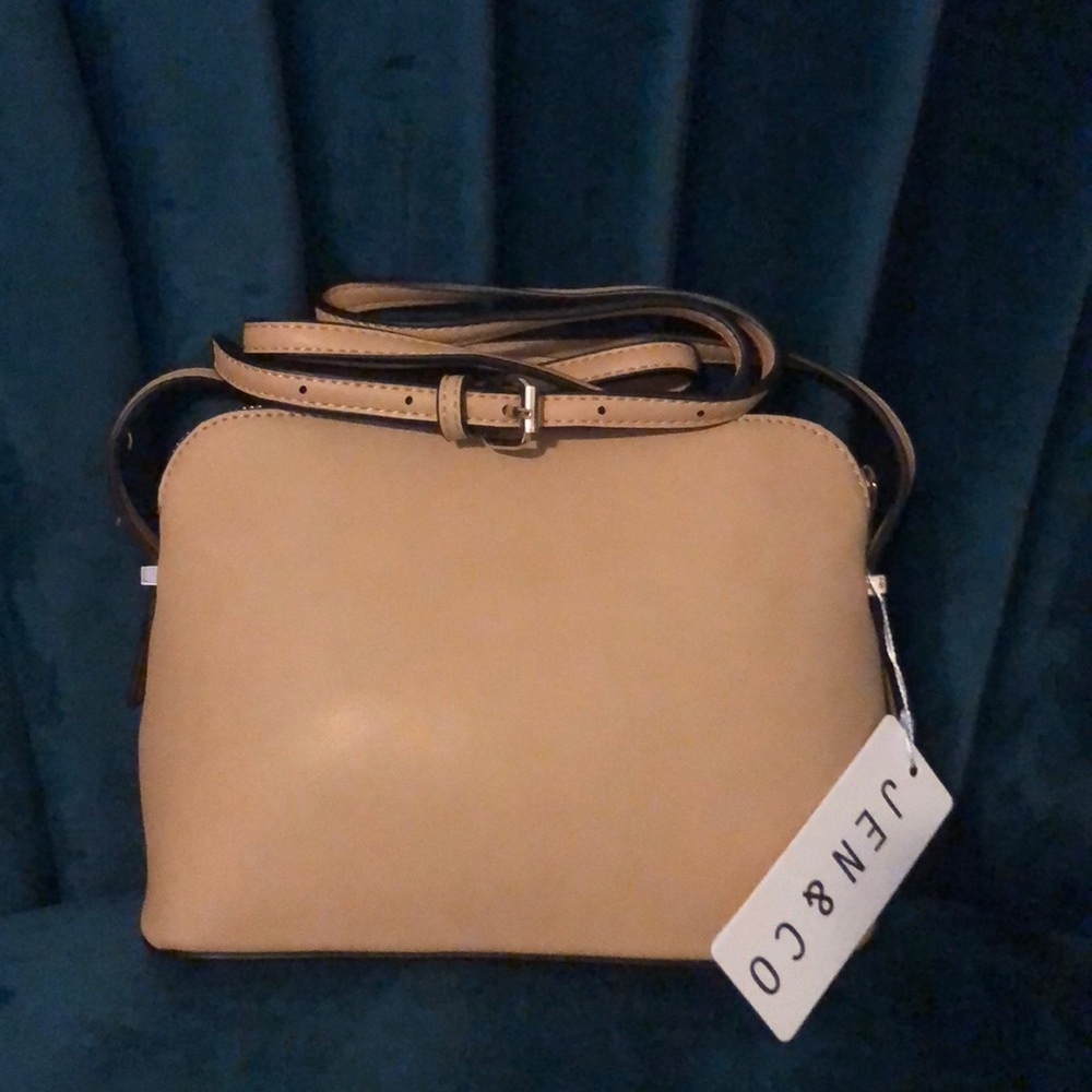 💕SOLD💕 NWT Crossbody bag Jen & Co Tan
